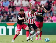 荷甲倒计时，阿贾克斯窗口期单刀错失，细节引发关注，质疑声仍在，资深球员宣示担当