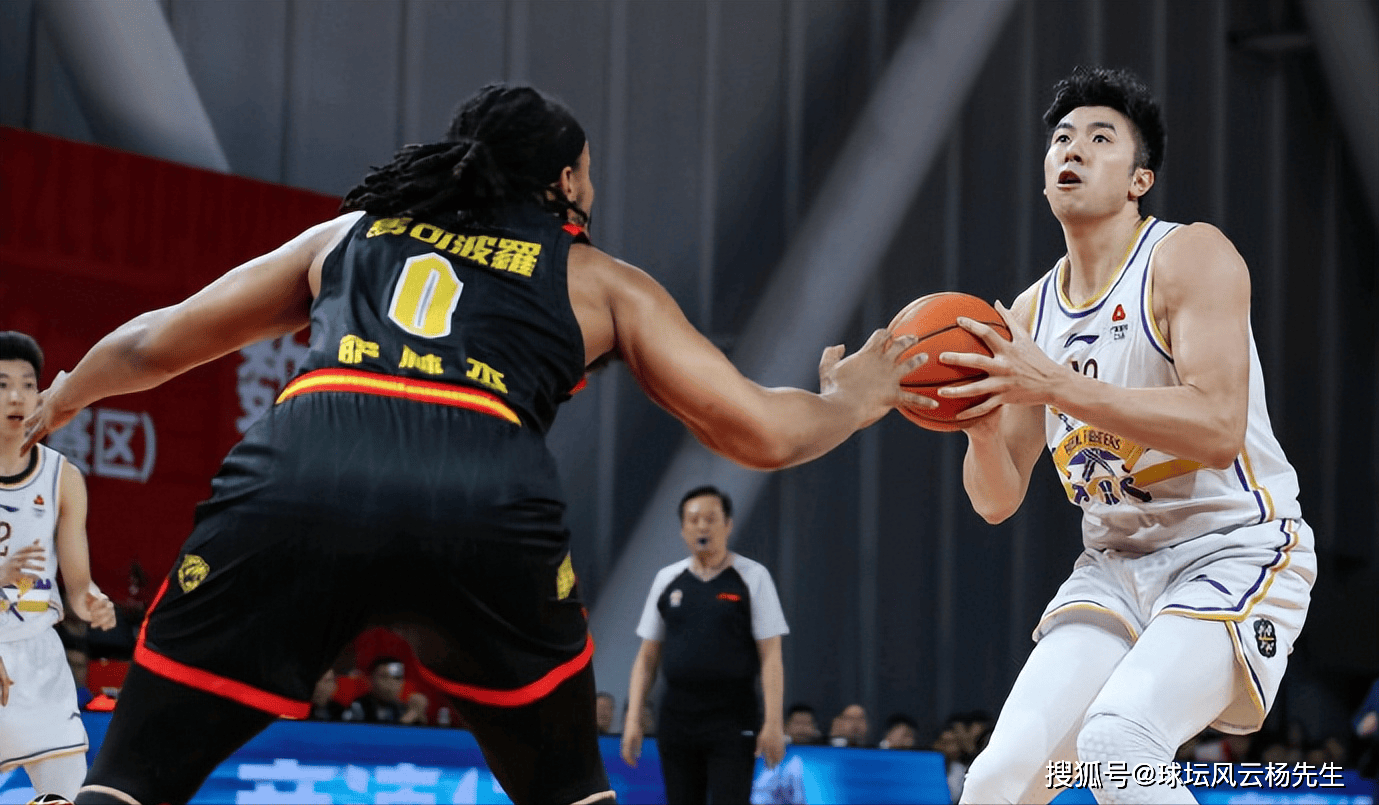 今晚里尔备战CBA季后赛，完成体检细节曝光，目标明确，训练强度明显提升