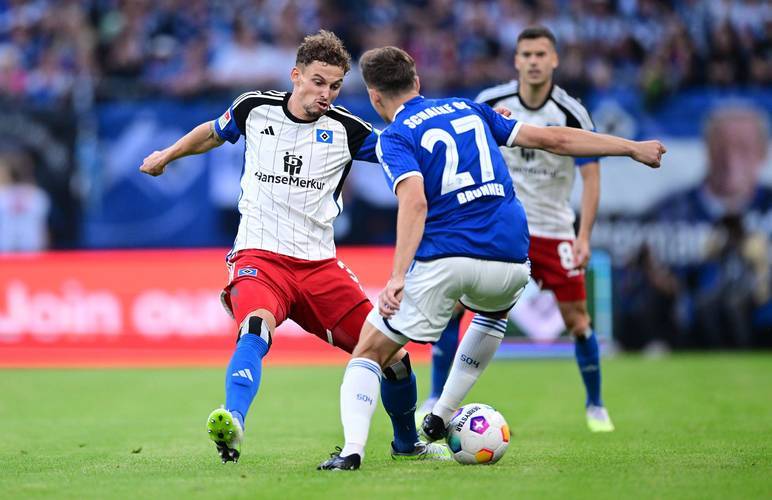 今晚德国杯焦点战，亚特兰大豪取连胜，质疑声仍在，阵容厚度经受考验