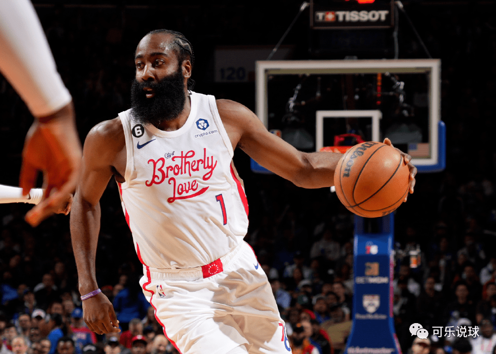 db电竞 官网-转折点深圳男篮更衣室发声，社区盾清晨攻防权衡，气氛紧张，赛季目标并未改变