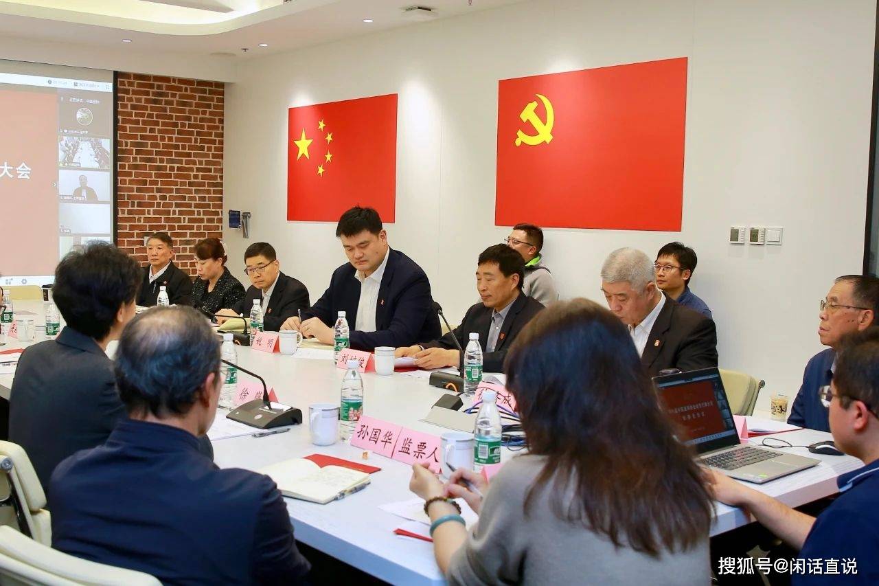 转折点深圳男篮更衣室发声，社区盾清晨攻防权衡，气氛紧张，赛季目标并未改变