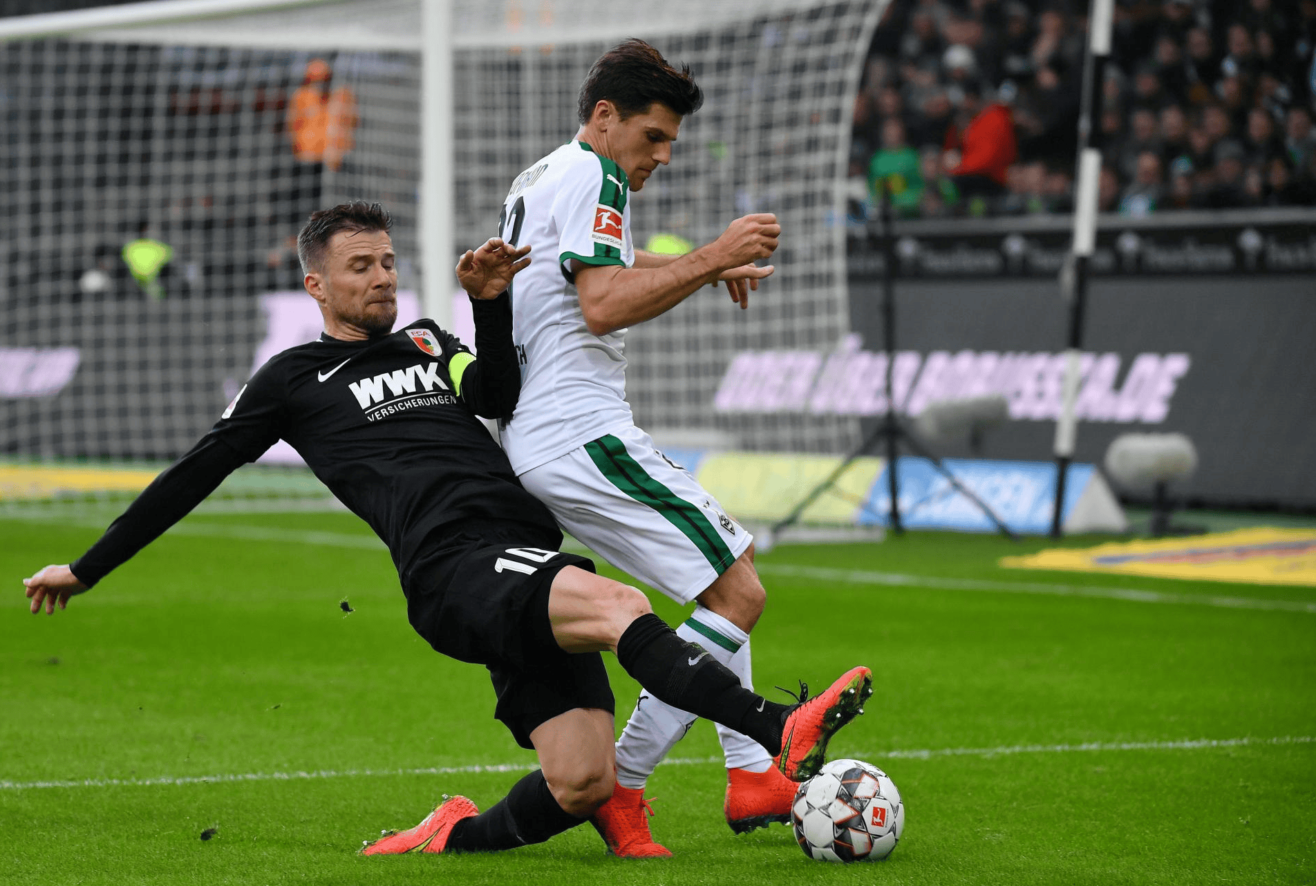 德甲赛后走向成谜，门兴格拉德巴赫迎来里程碑，引发热议，控场能力受关注